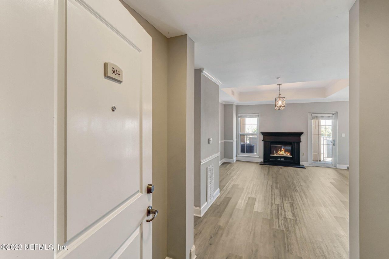 400 E Bay Street, Unit 504, Jacksonville, FL 32202 Photo
