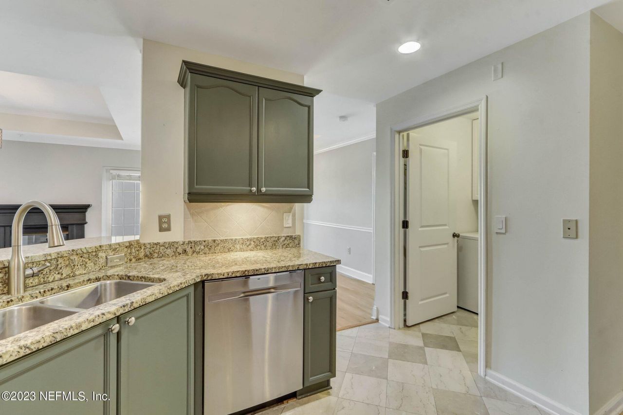 400 E Bay Street, Unit 504, Jacksonville, FL 32202 Photo