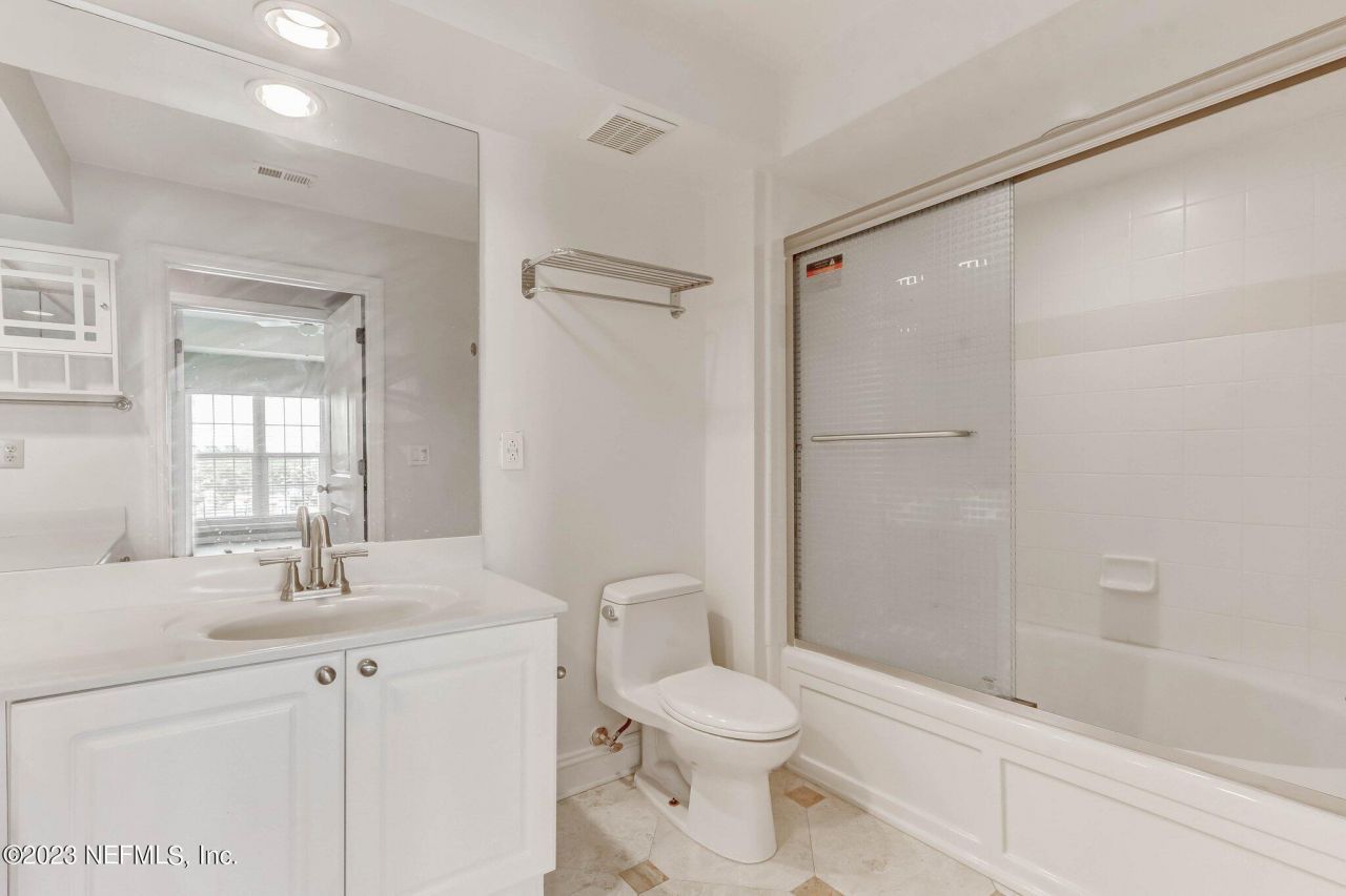 400 E Bay Street, Unit 504, Jacksonville, FL 32202 Photo