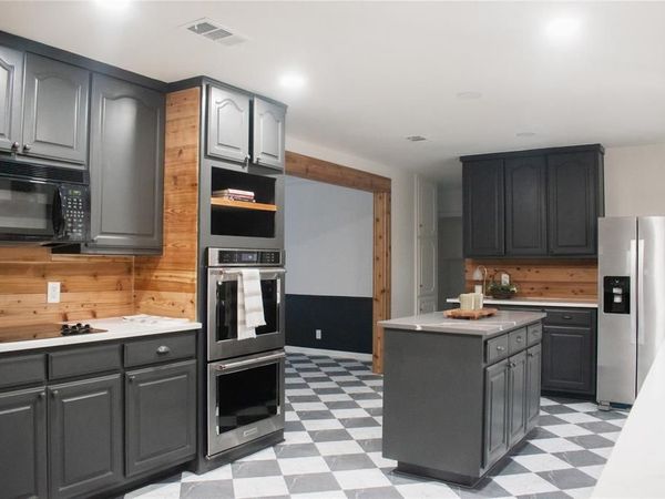 2808 Peachtree Lane, Pantego, TX 76013