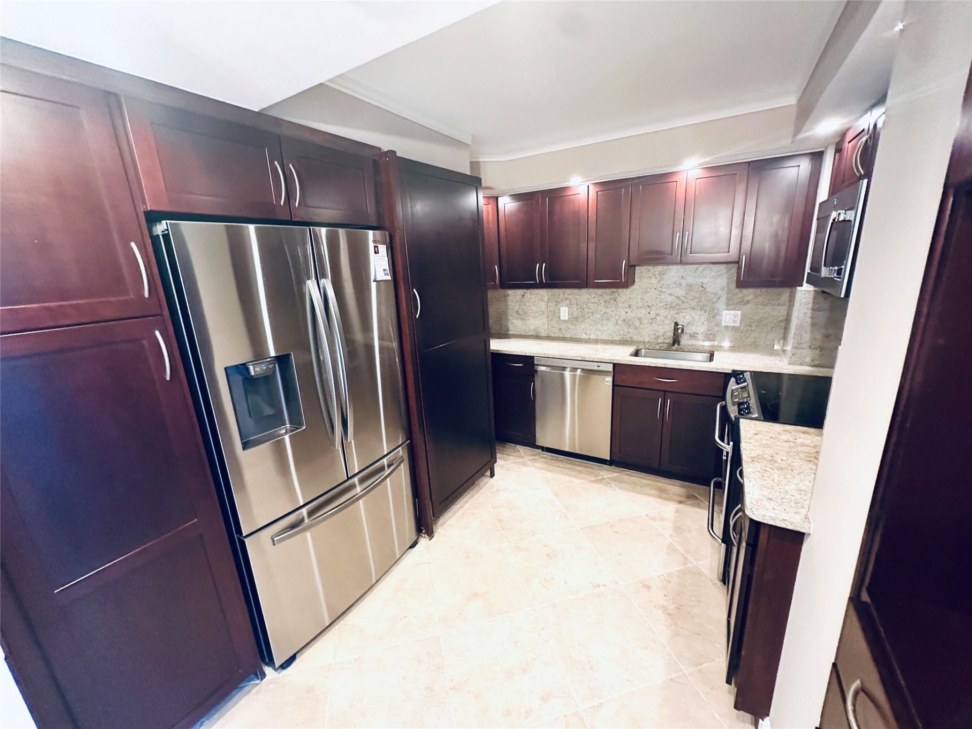 1 Las Olas Circle, Unit 605, Fort Lauderdale, FL 33316 Photo