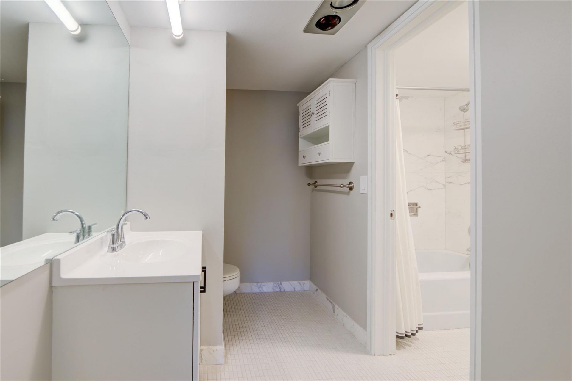 1 Las Olas Circle, Unit 605, Fort Lauderdale, FL 33316 Photo