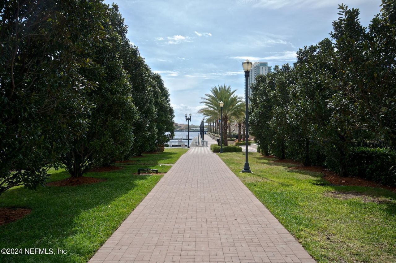400 E Bay Street, Unit 604, Jacksonville, FL 32202 Photo