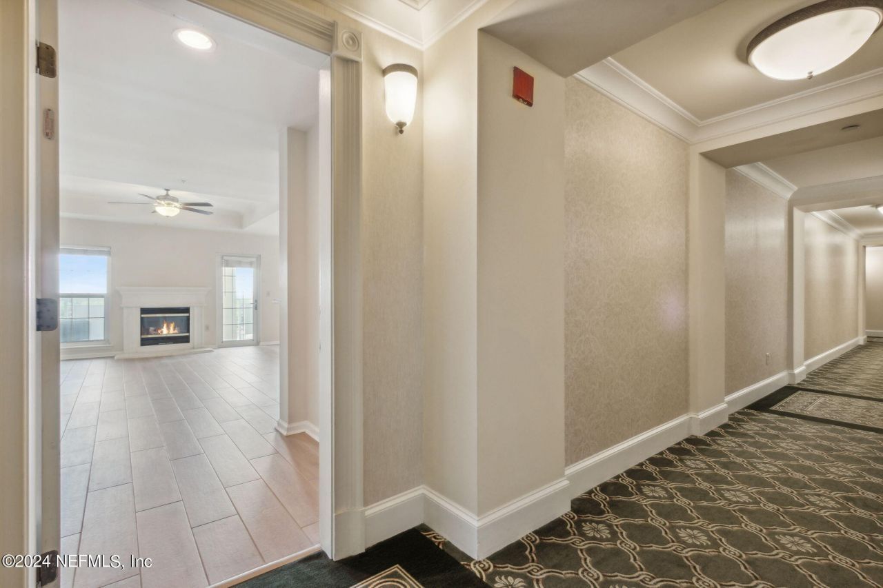 400 E Bay Street, Unit 604, Jacksonville, FL 32202 Photo