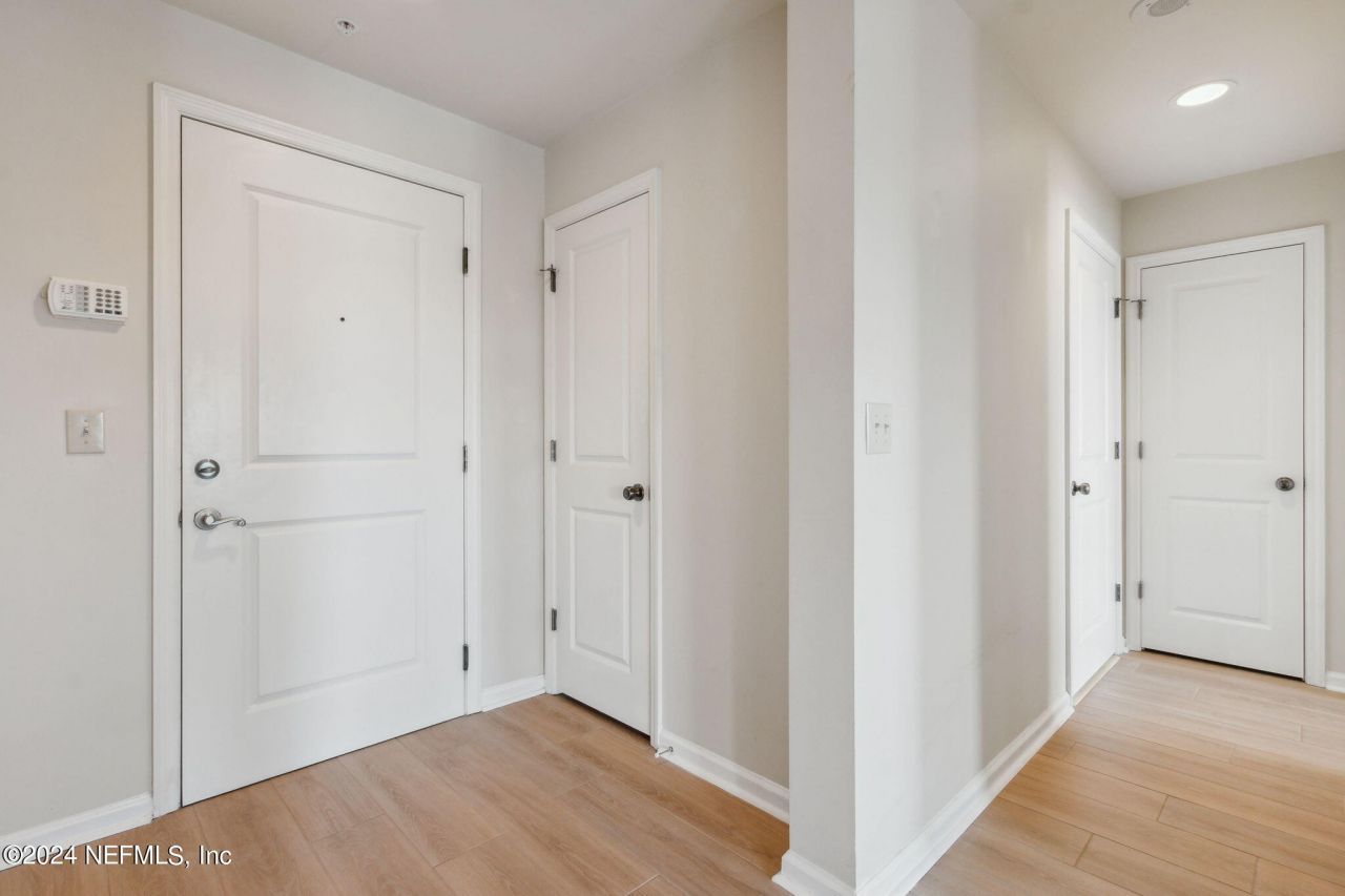 400 E Bay Street, Unit 604, Jacksonville, FL 32202 Photo