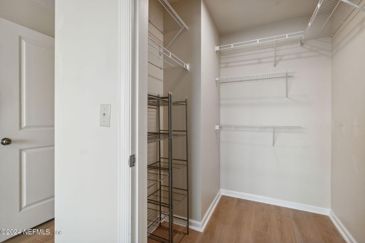 400 E Bay Street, Unit 604, Jacksonville, FL 32202 Photo