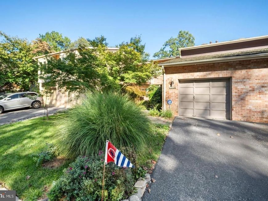 10729 Gloxinia Drive, Rockville, MD 20852 Main Photo