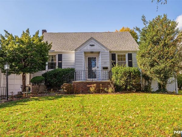 124 Hazley Avenue, ROCHELLE PARK, NJ 07662