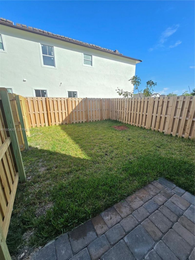 13357 SW 274th St, Unit Side, Naranja, FL 33032 Photo