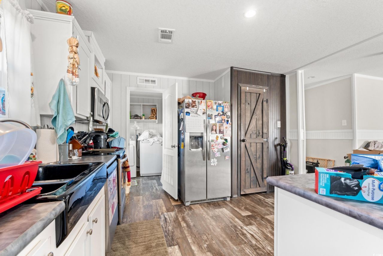 227 Air Stream Dr. Photo 10