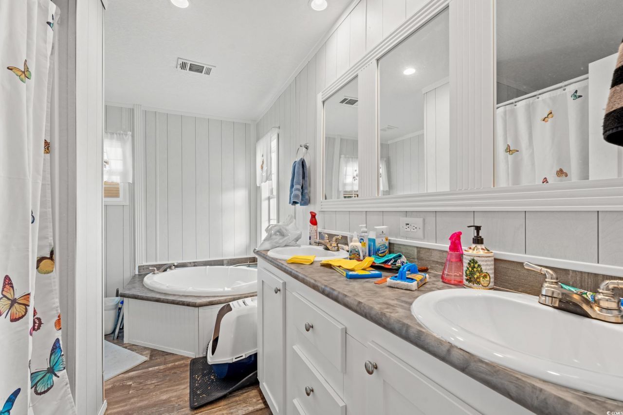 227 Air Stream Dr. Photo 16