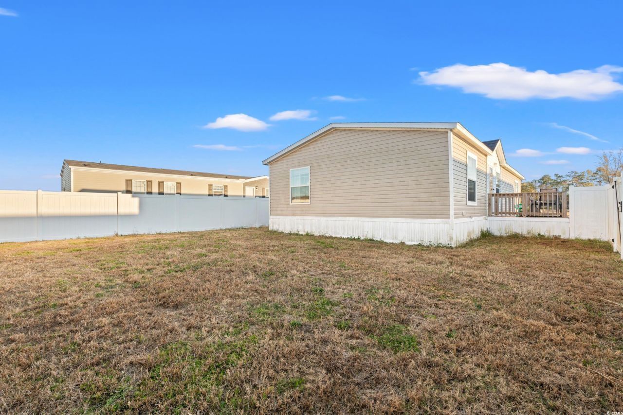 227 Air Stream Dr. Photo 24