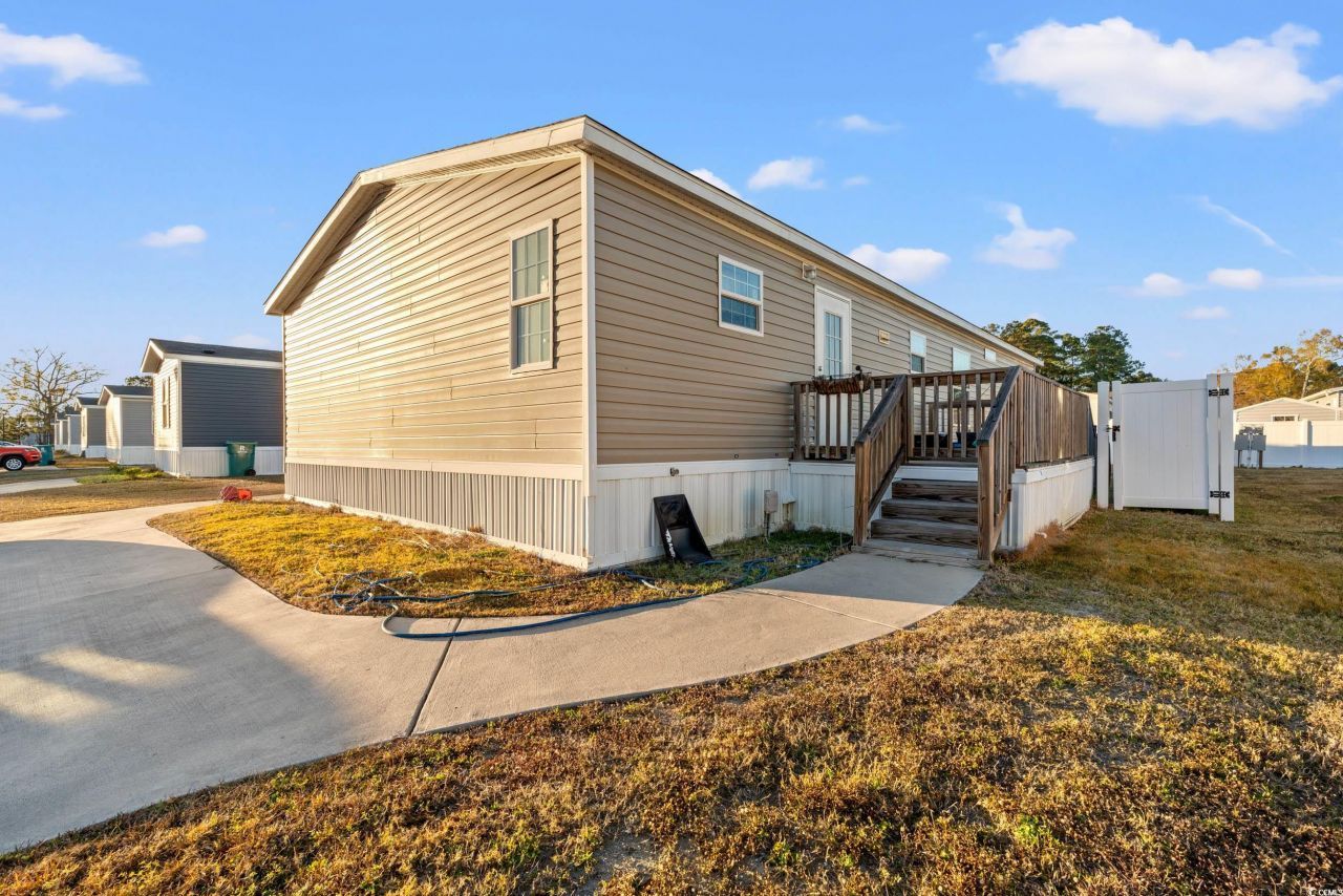 227 Air Stream Dr. Photo 26