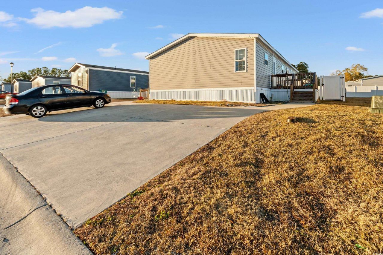 227 Air Stream Dr. Photo 28