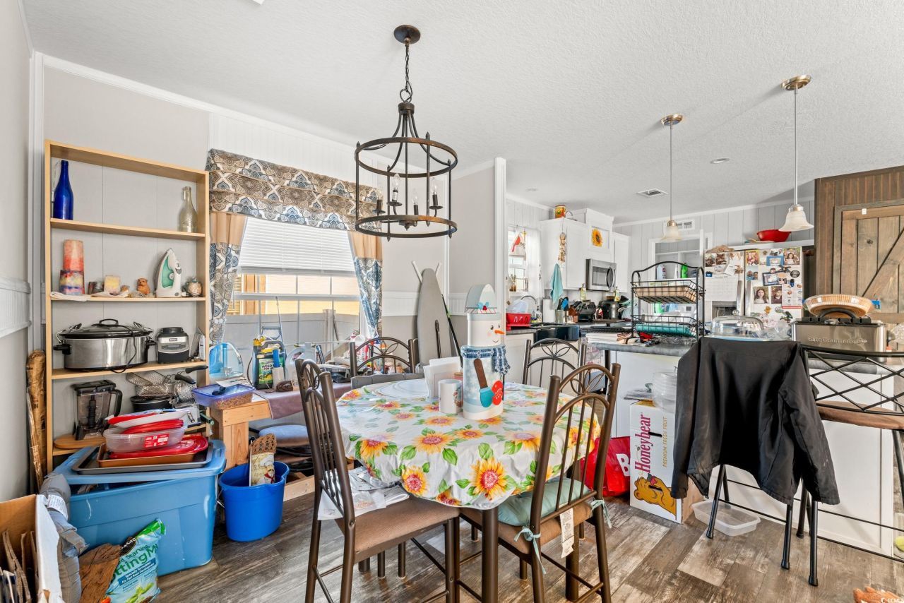 227 Air Stream Dr. Photo 6