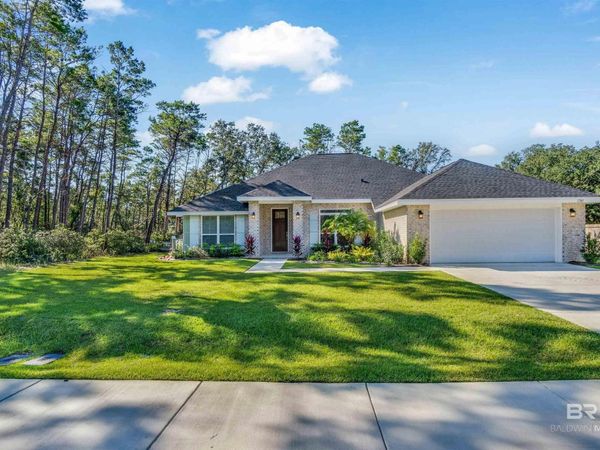 1727 Colony Parke Drive, Gulf Shores, AL 36542