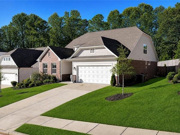 6968 Manchester Drive, Flowery Branch, GA 30542