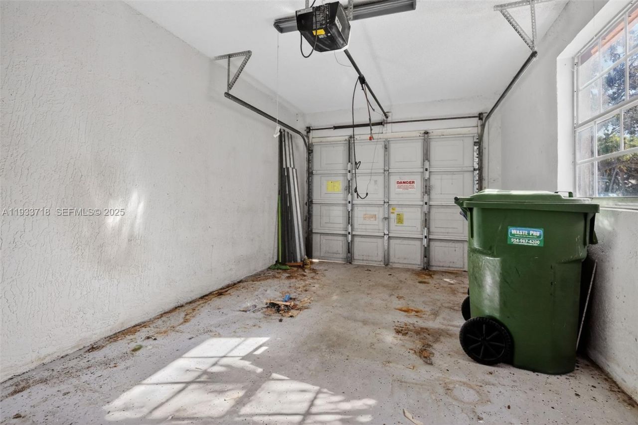 1244 NW 171st Ave, Pembroke Pines, FL 33028 Photo