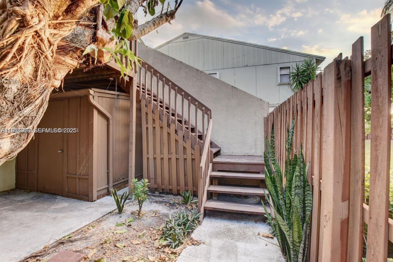 28 Crossings Cir, Unit E, Boynton Beach, FL 33435 Photo