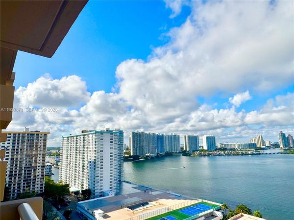 250 174th St , Unit 1912, Sunny Isles Beach, FL 33160