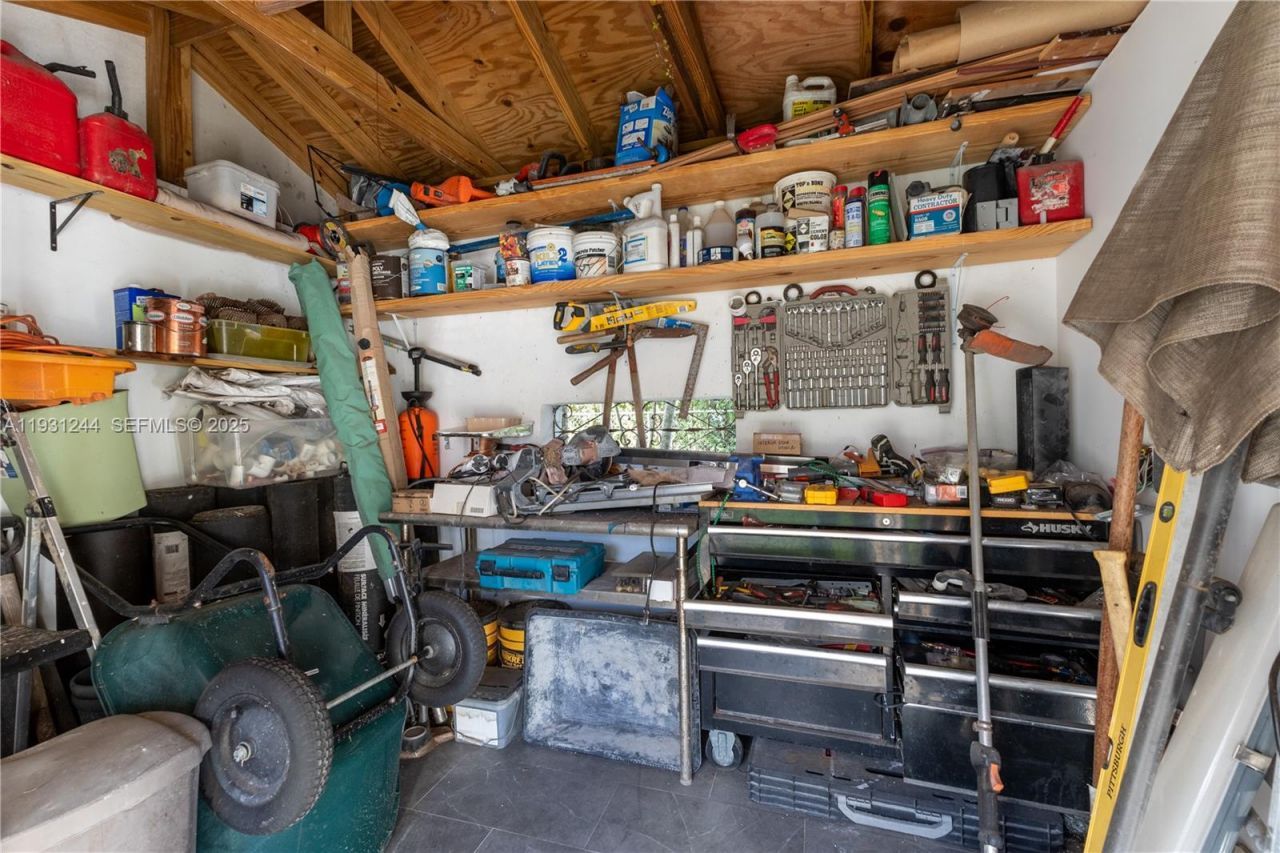 820 NE 83rd St, Miami, FL 33138 Photo