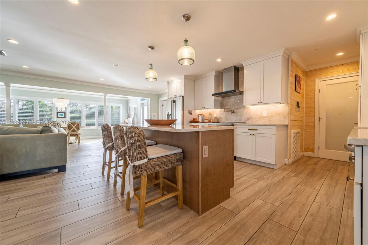 2832 NE 34th St, Lighthouse Point, FL 33064 Photo