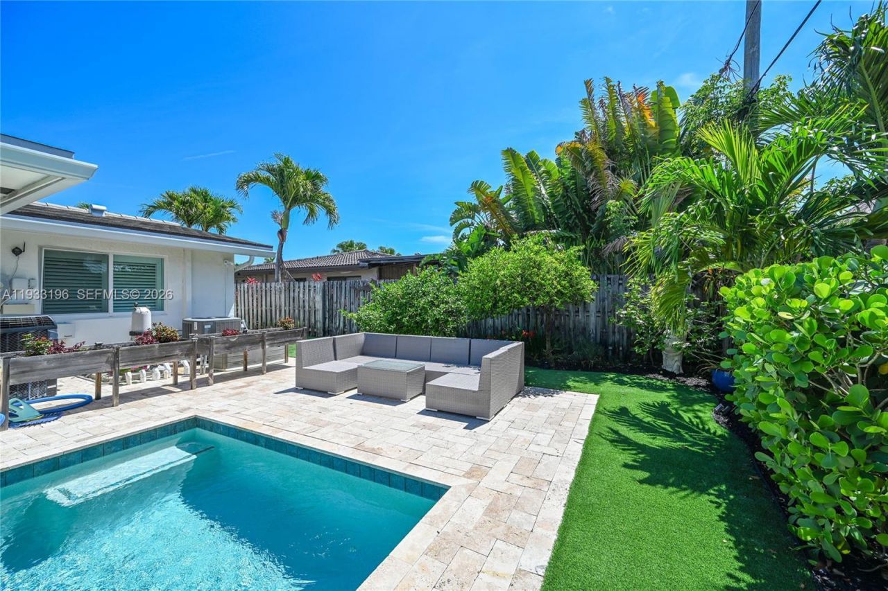 2832 NE 34th St, Lighthouse Point, FL 33064 Photo