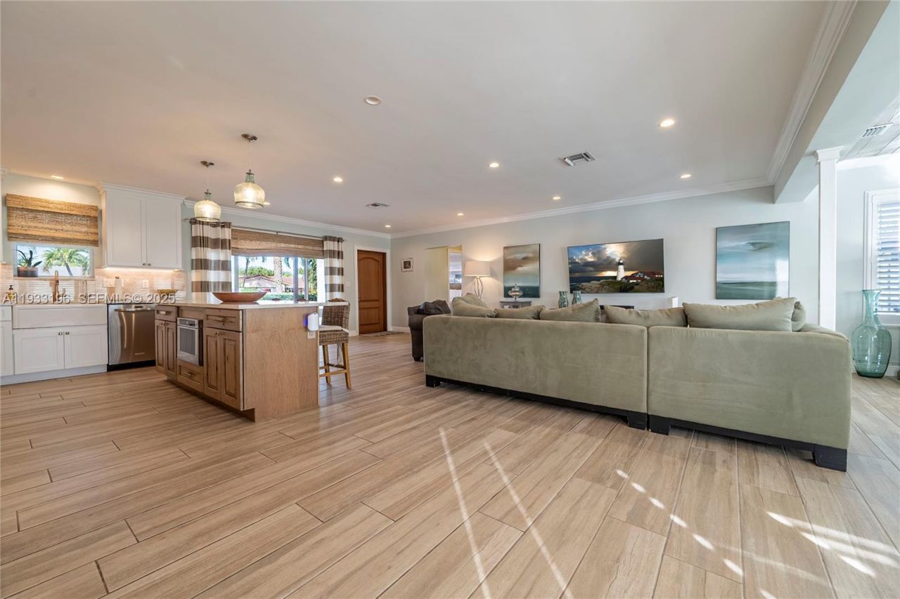 2832 NE 34th St, Lighthouse Point, FL 33064 Photo