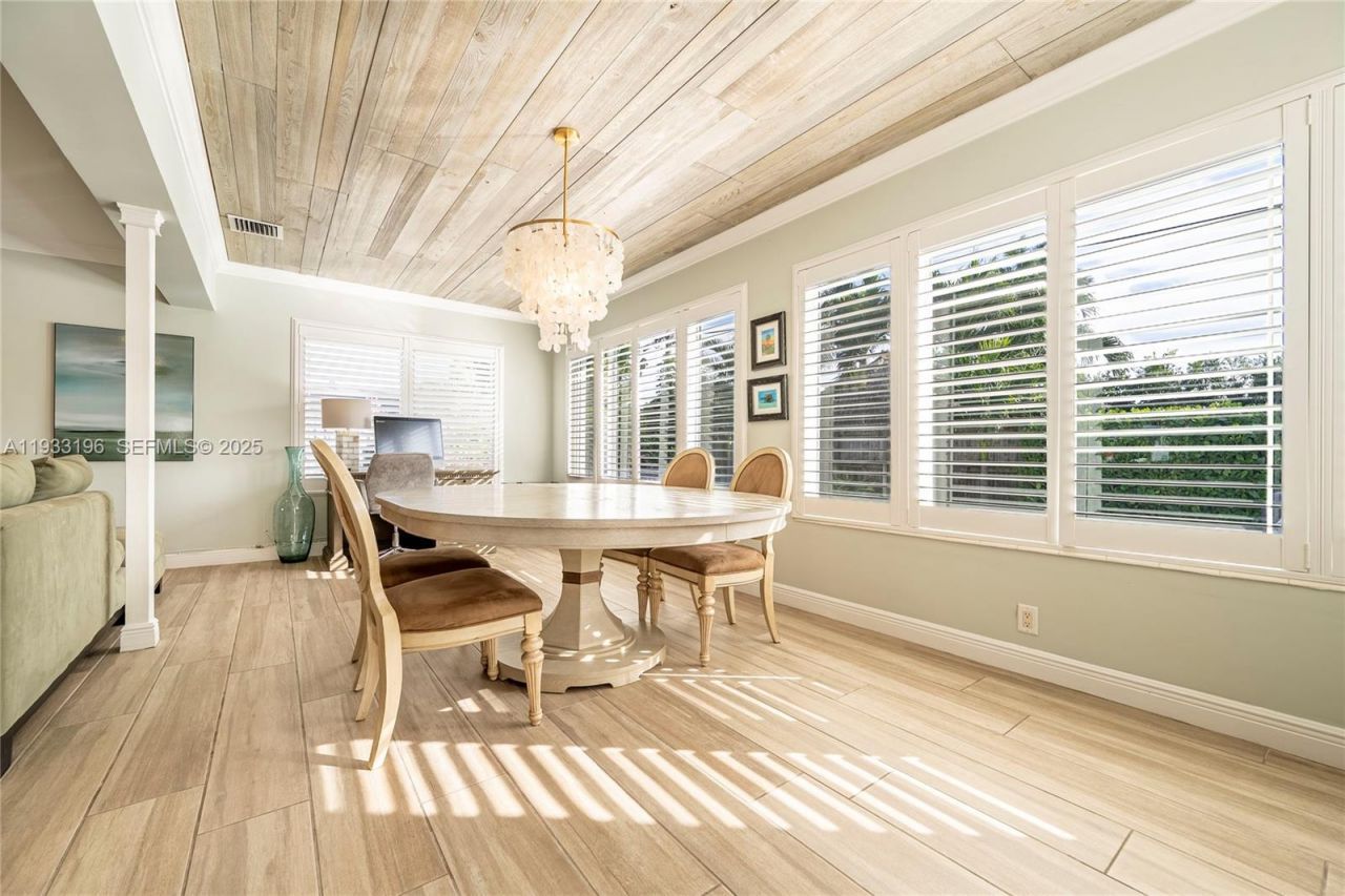 2832 NE 34th St, Lighthouse Point, FL 33064 Photo