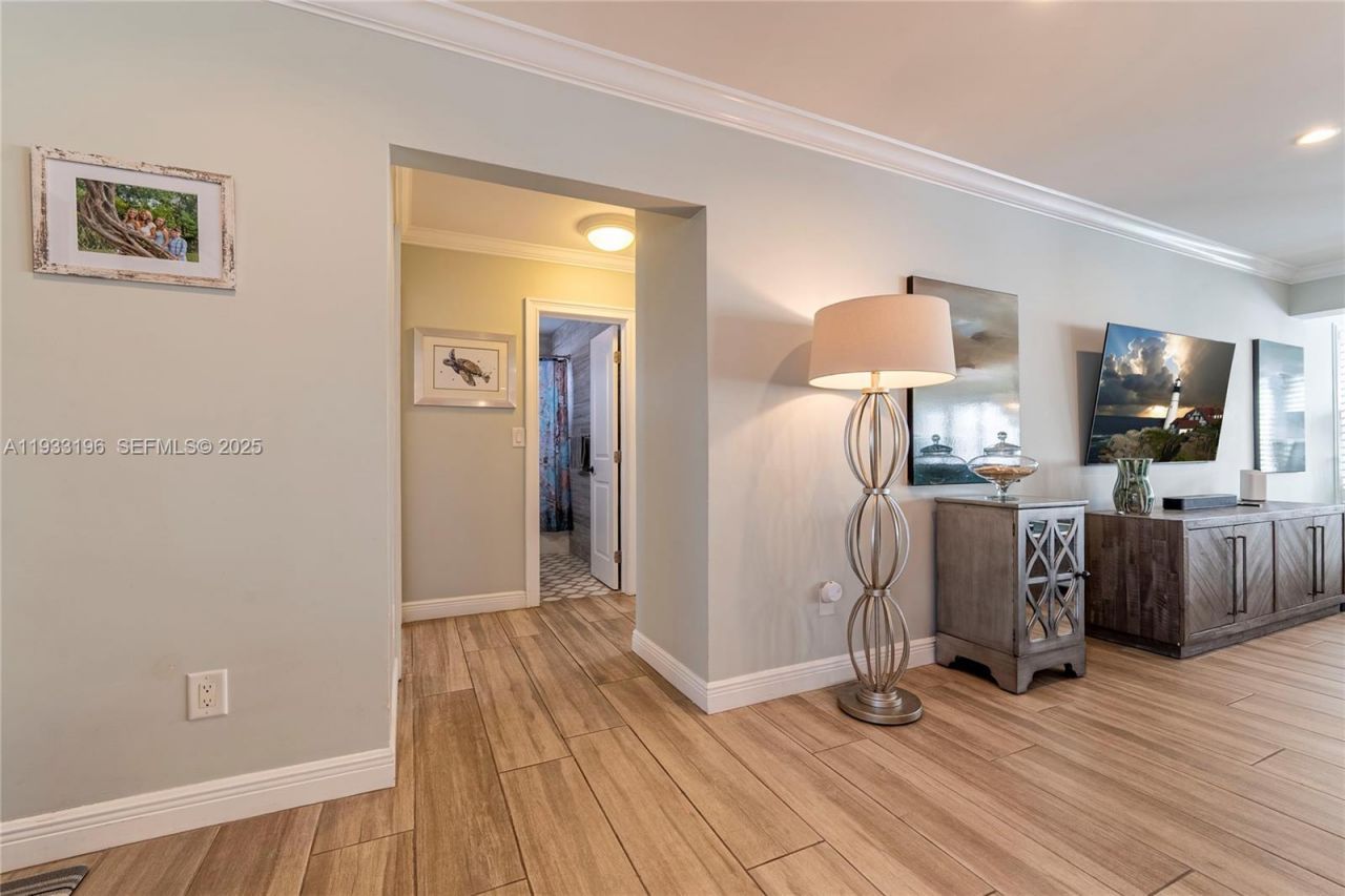 2832 NE 34th St, Lighthouse Point, FL 33064 Photo