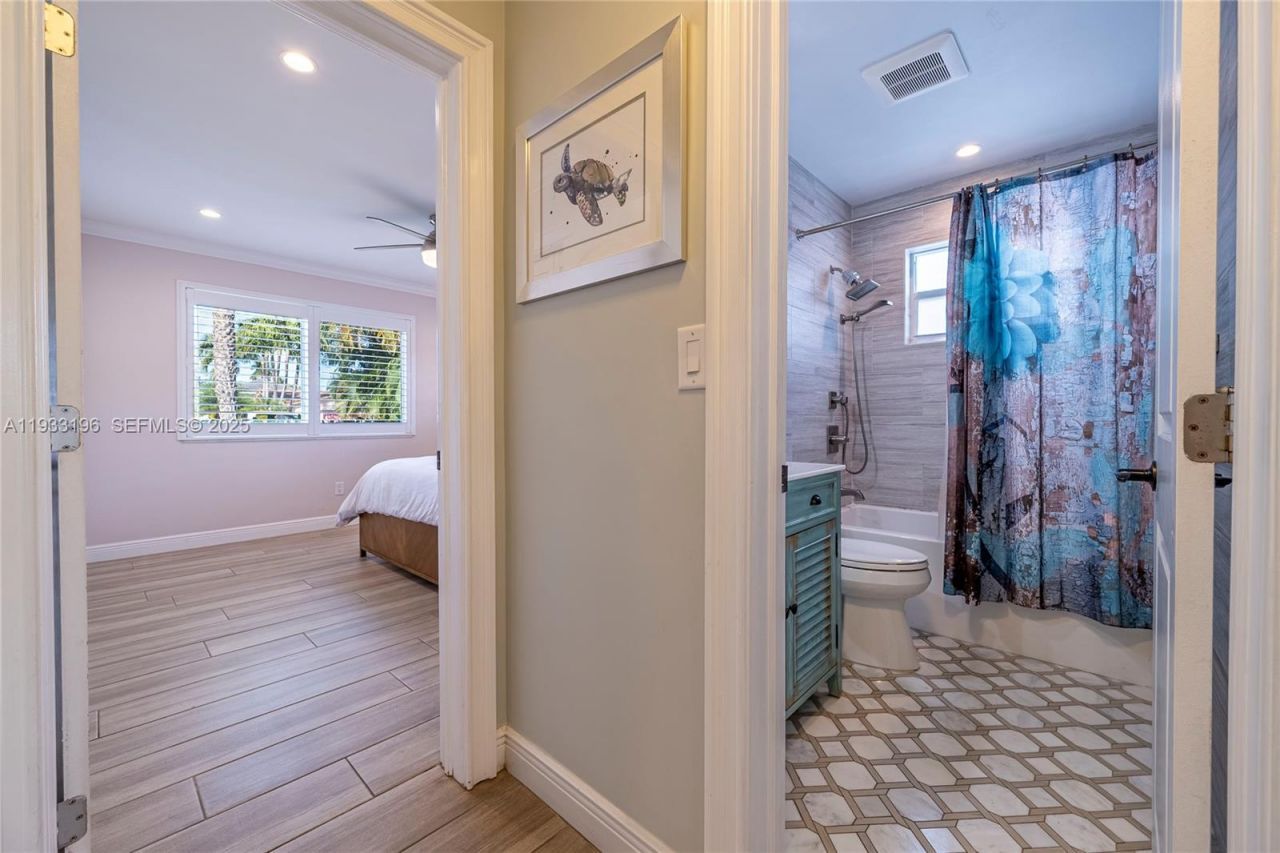 2832 NE 34th St, Lighthouse Point, FL 33064 Photo