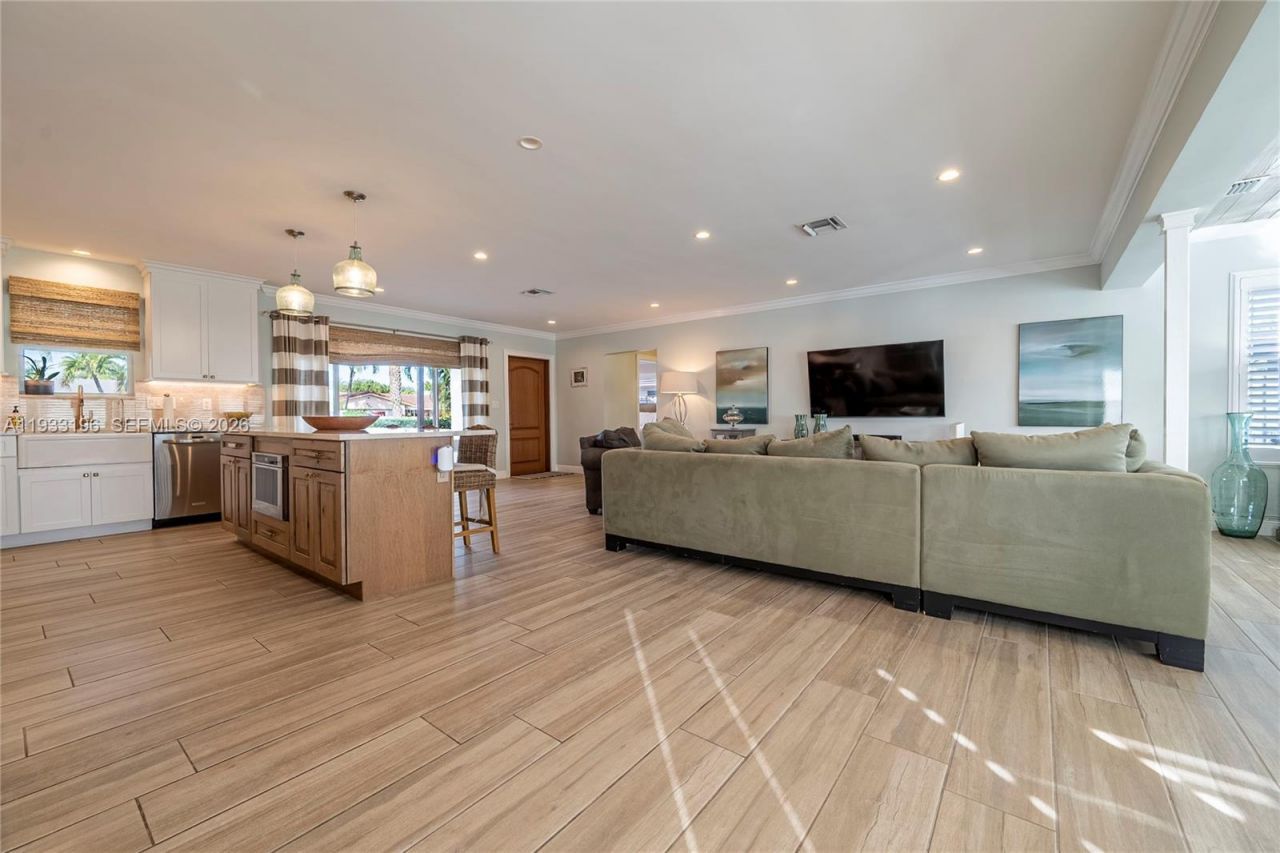 2832 NE 34th St, Lighthouse Point, FL 33064 Photo