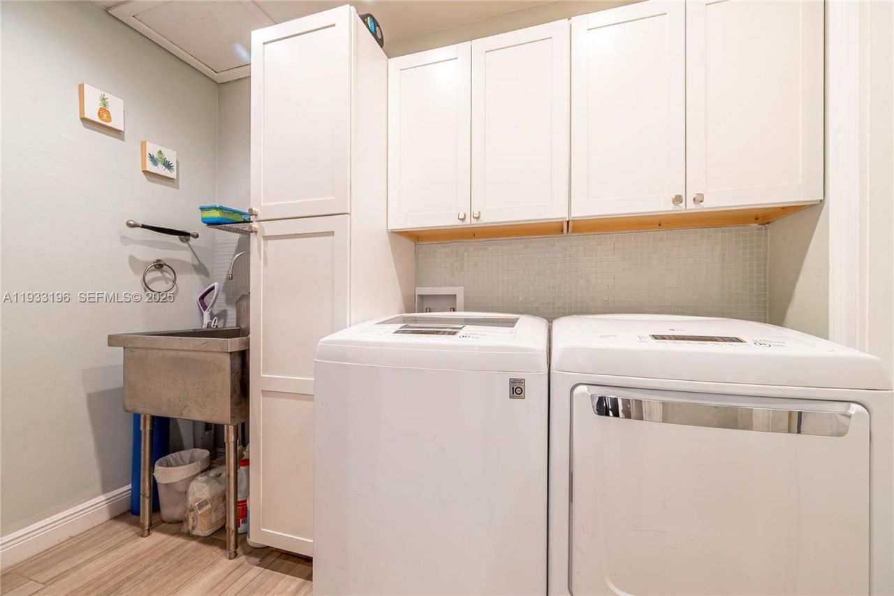 2832 NE 34th St, Lighthouse Point, FL 33064 Photo