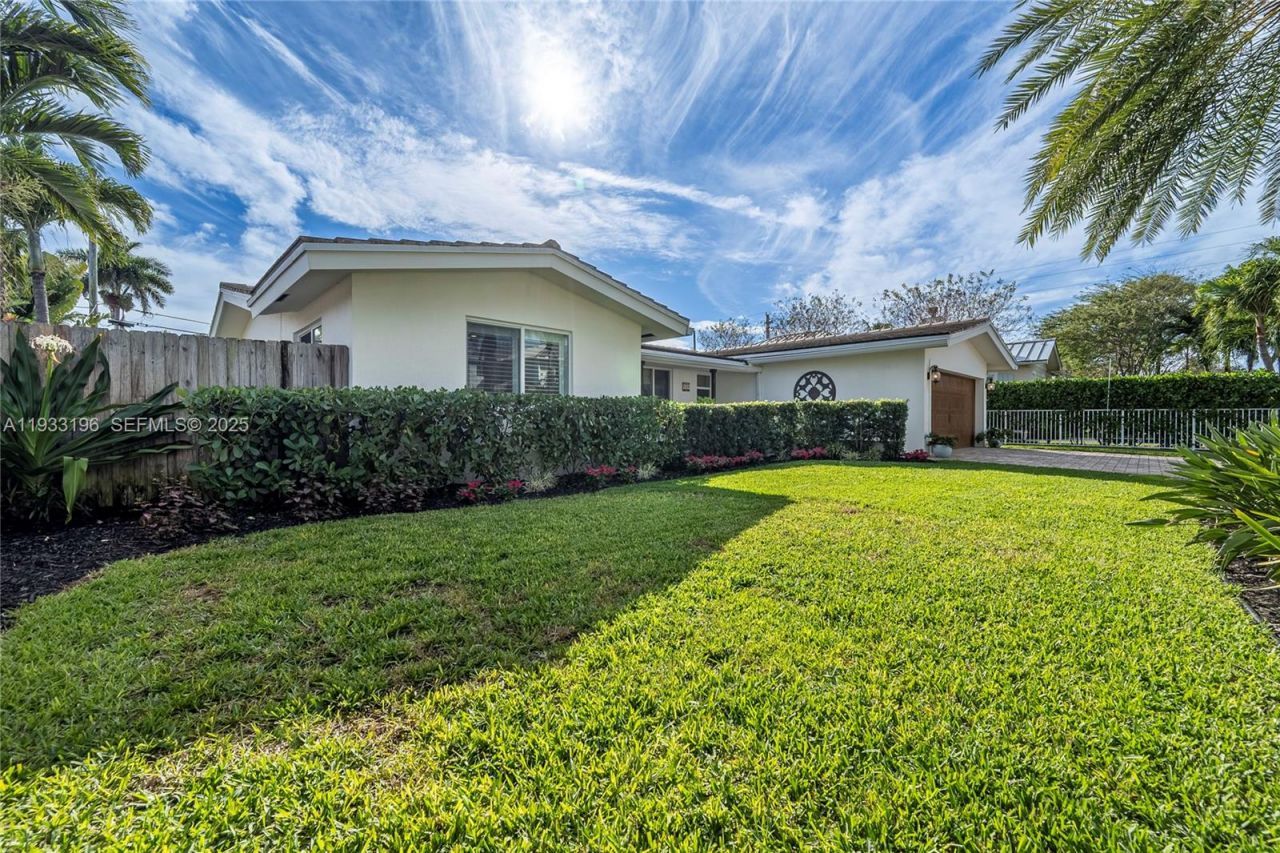 2832 NE 34th St, Lighthouse Point, FL 33064 Photo