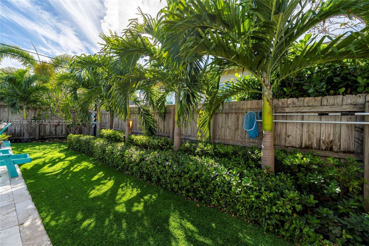 2832 NE 34th St, Lighthouse Point, FL 33064 Photo