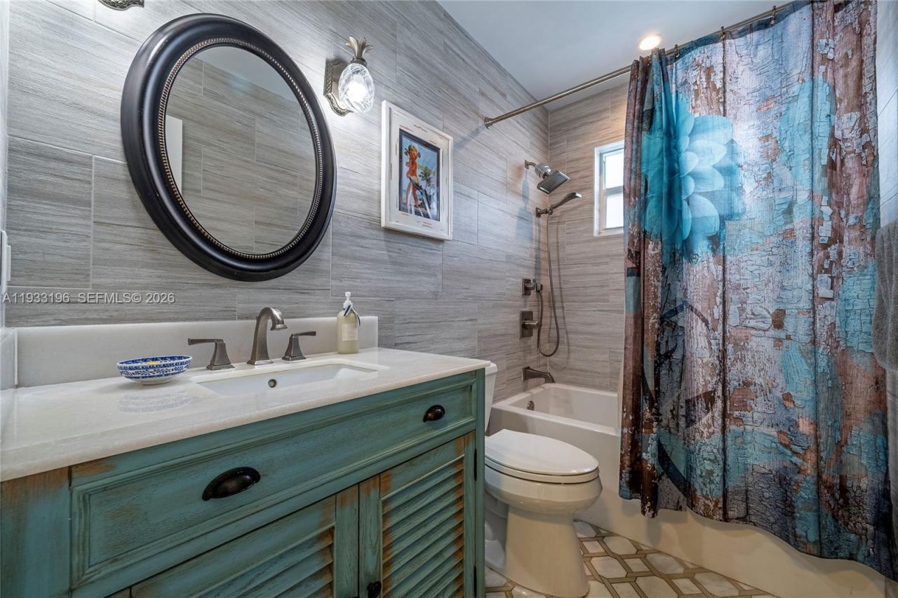 2832 NE 34th St, Lighthouse Point, FL 33064 Photo