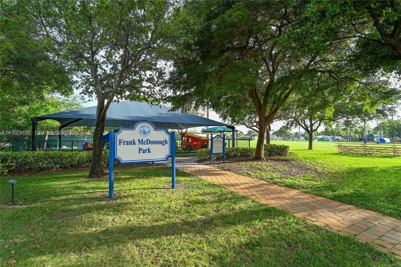 2832 NE 34th St, Lighthouse Point, FL 33064 Photo