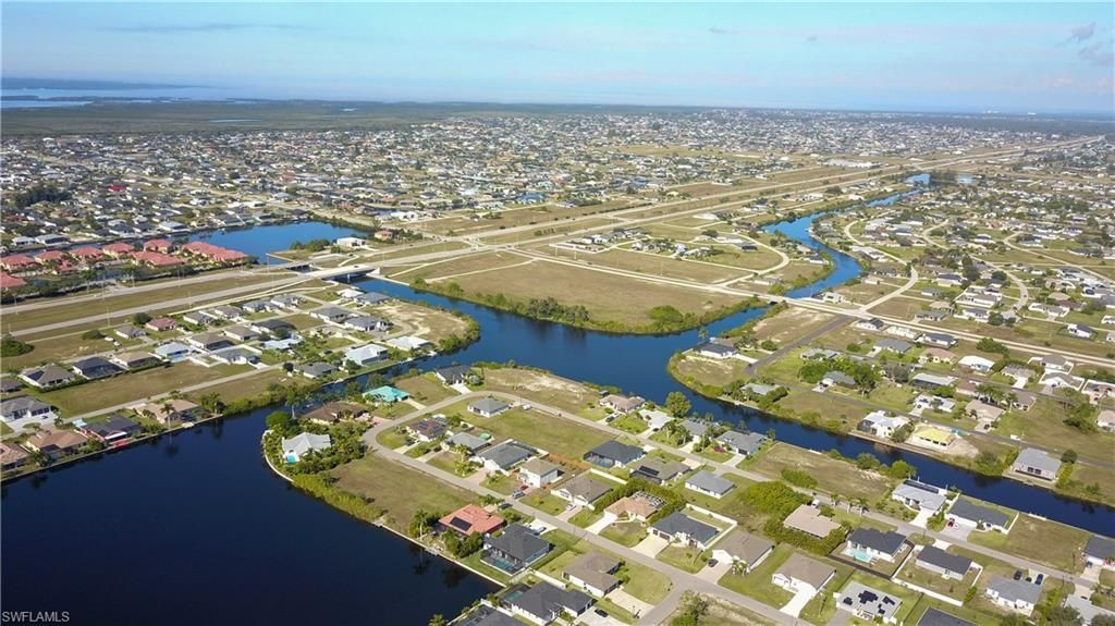 2905 SW 2nd Ter, Cape Coral, FL 33991 Photo