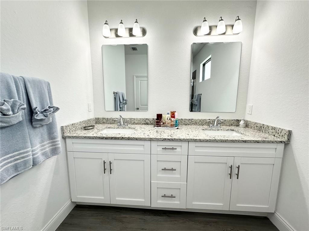 933 Oxford Ave S, Lehigh Acres, FL 33974 Photo