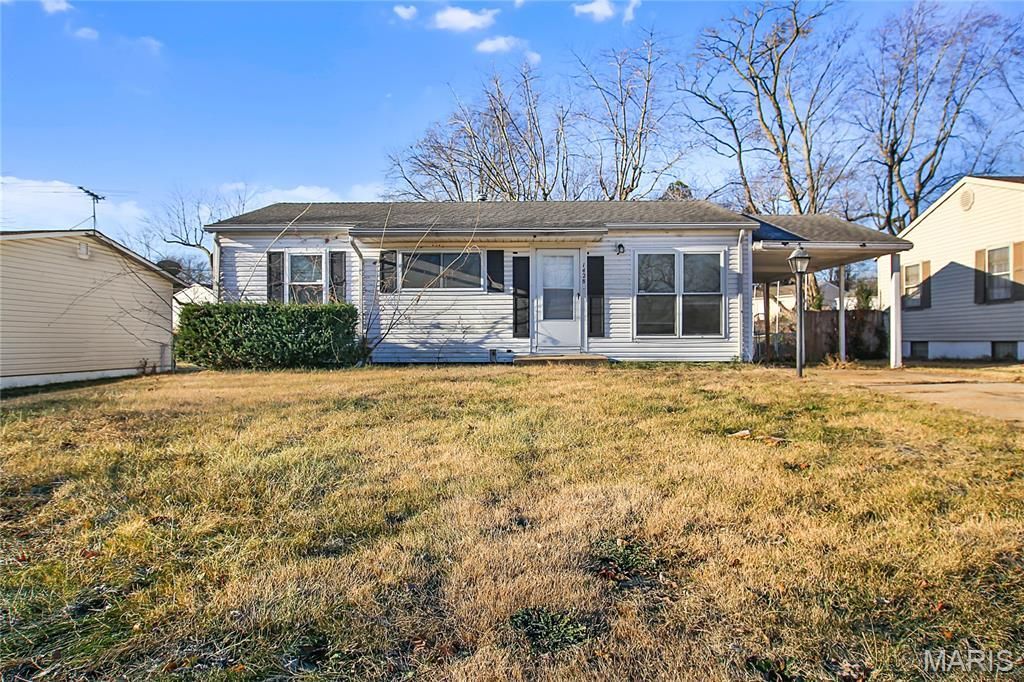 1428 San Salvador Drive, Saint Louis, MO 63138 Main Photo
