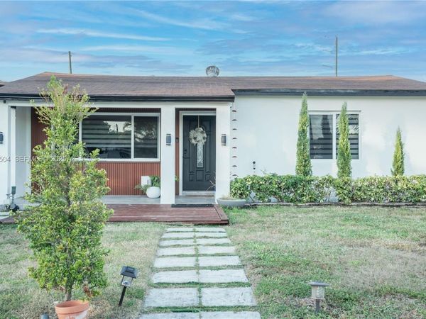 2403 Rodman St, Hollywood, FL 33020