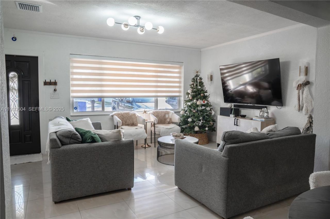 2403 Rodman St, Hollywood, FL 33020 Photo