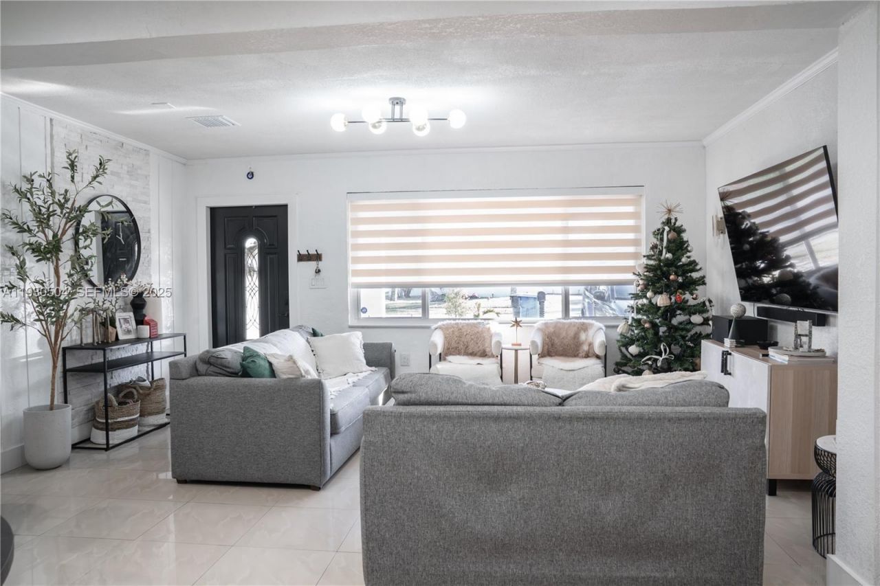 2403 Rodman St, Hollywood, FL 33020 Photo