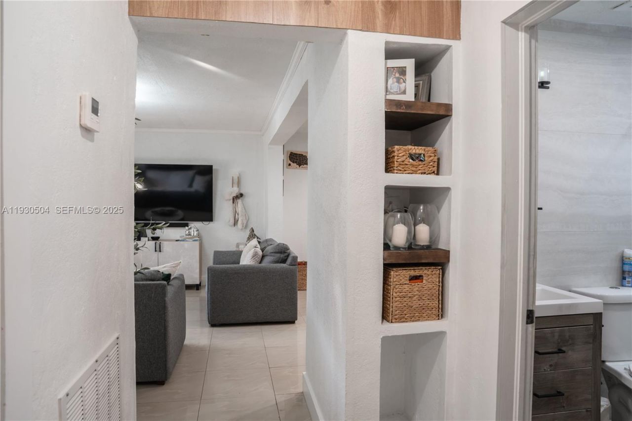 2403 Rodman St, Hollywood, FL 33020 Photo