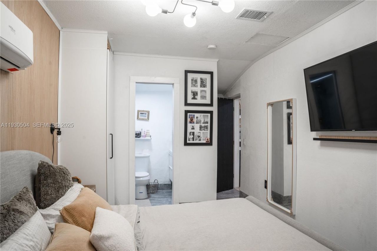 2403 Rodman St, Hollywood, FL 33020 Photo