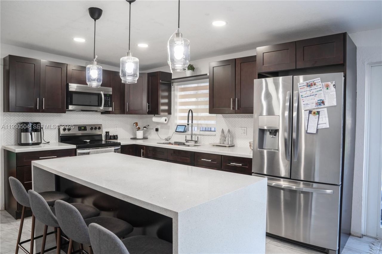 2403 Rodman St, Hollywood, FL 33020 Photo