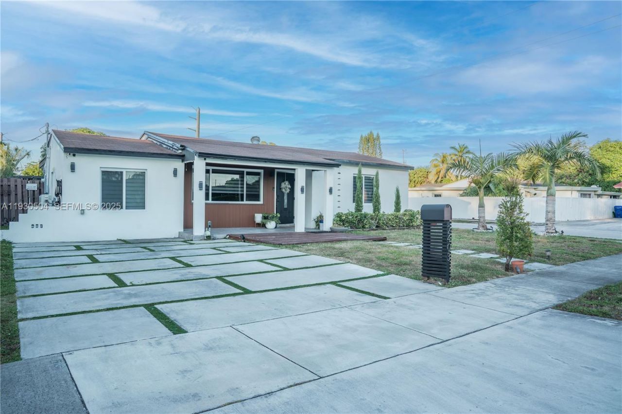 2403 Rodman St, Hollywood, FL 33020 Photo