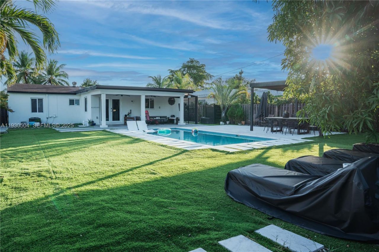 2403 Rodman St, Hollywood, FL 33020 Photo