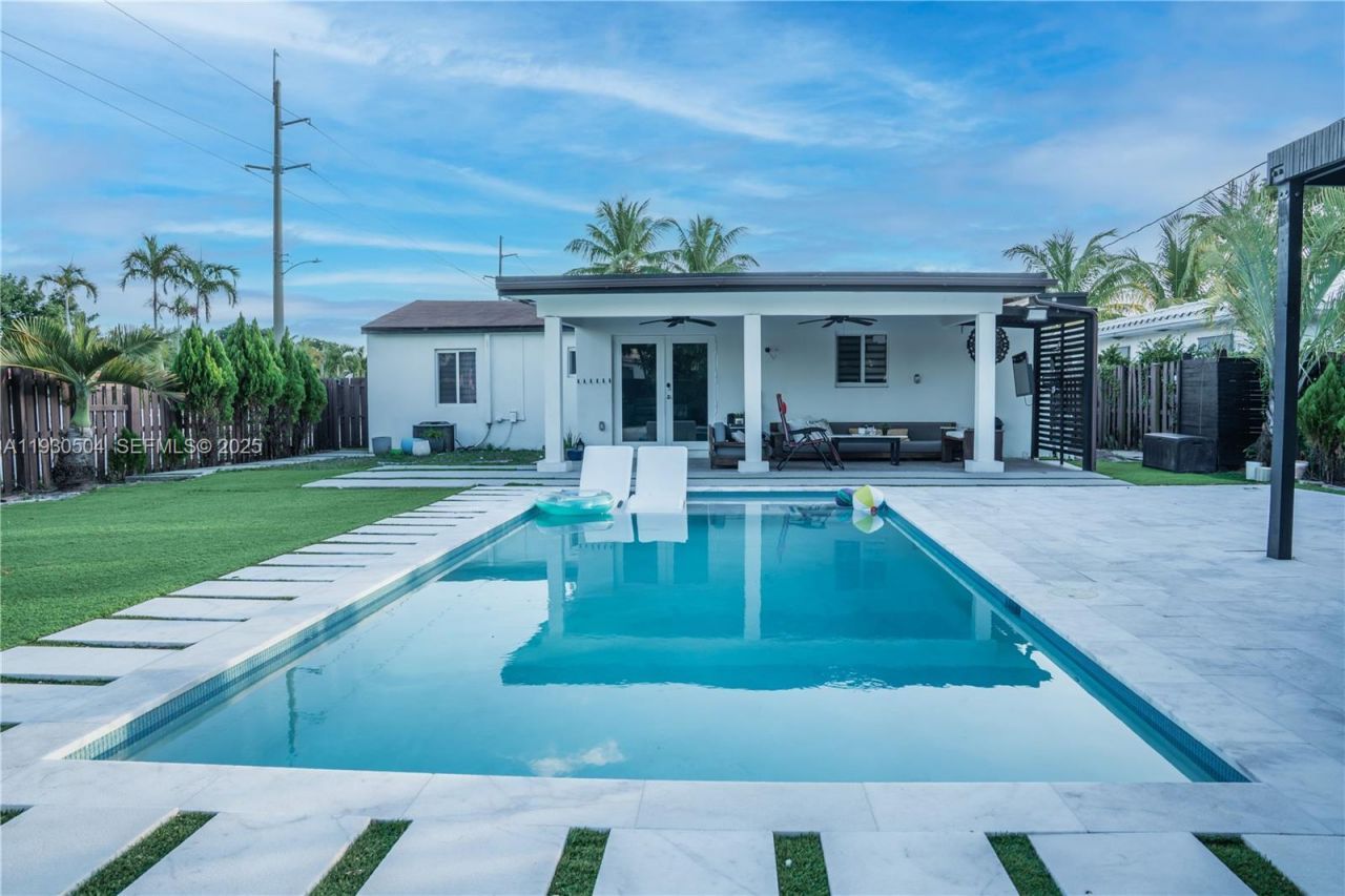 2403 Rodman St, Hollywood, FL 33020 Photo