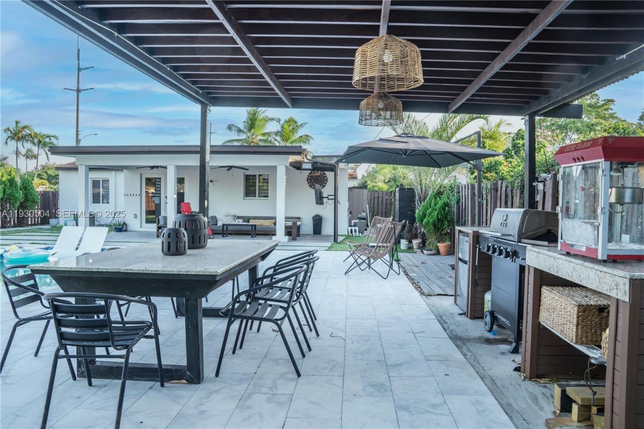 2403 Rodman St, Hollywood, FL 33020 Photo